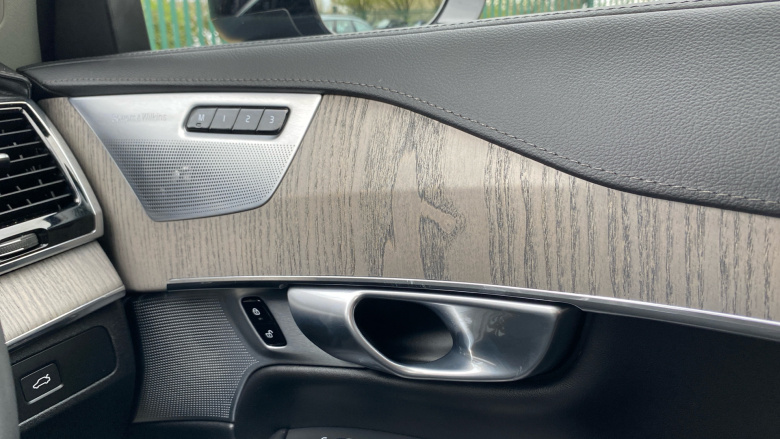 Volvo XC90 2.0 B6P Ultimate Dark 5dr AWD Geartronic Petrol Estate